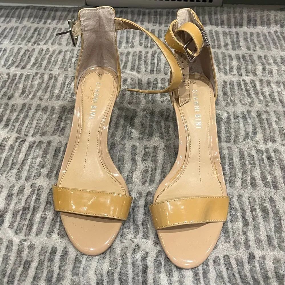 Gianni Bini Platform Kitten Heels Sandals Ankle Strap Mustard Yellow Size 6.5 M